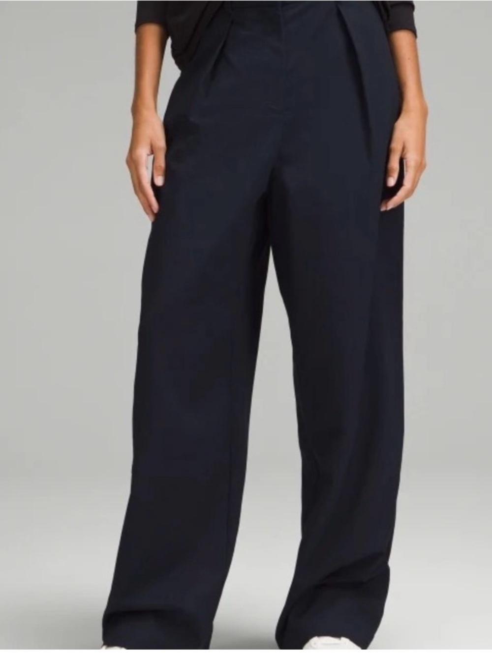 Wide-Leg High-Rise Pants - Black
